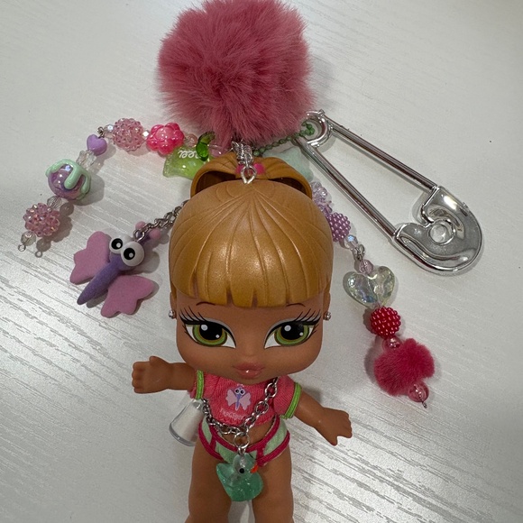 Baby Bratz Keychains - Picture 5 of 5